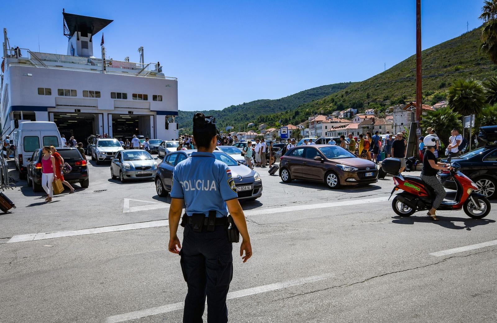 Krajnje je vrijeme da prestanemo vjerovati u to da smo bogom dani jer imamo lijepu obalu 5 20e6d0dc79365d45f8620c21a172f633 2d4