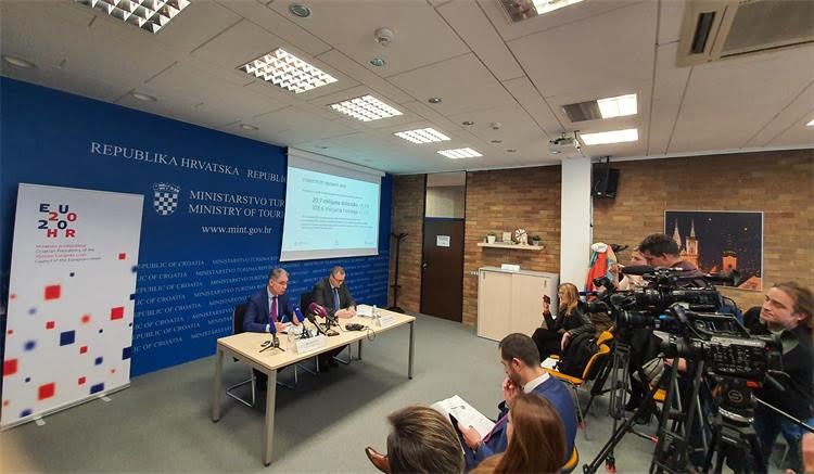 U 2019. godini Hrvatsku posjetilo gotovo 21 milijun turista 8 f84d217853d263e771f2d4ffc4c6fcef 7e2